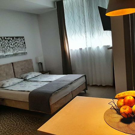 Appartamento Centar Lux Vrsac Esterno foto