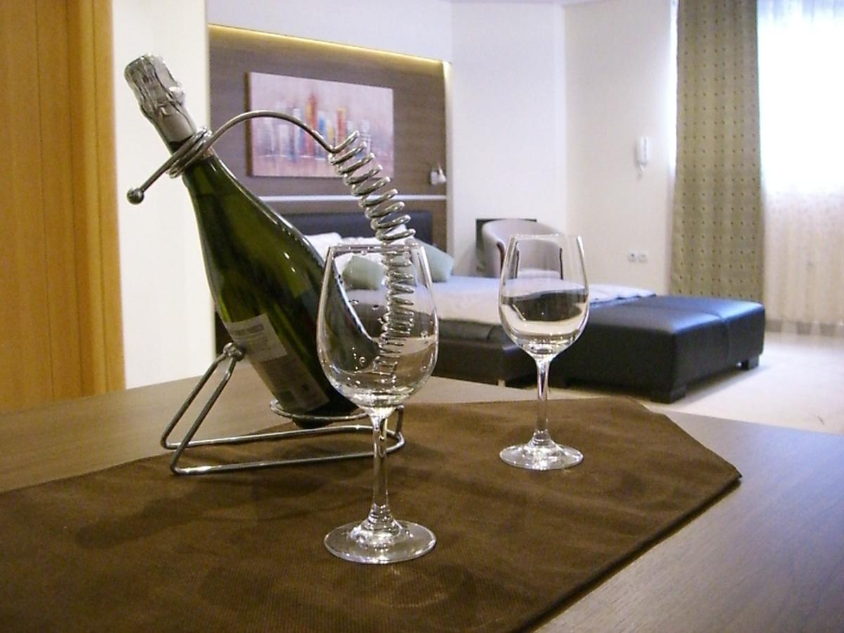 Appartamento Centar Lux Vrsac Esterno foto