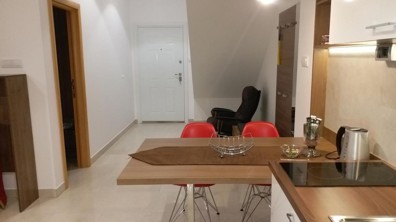 Appartamento Centar Lux Vrsac Esterno foto