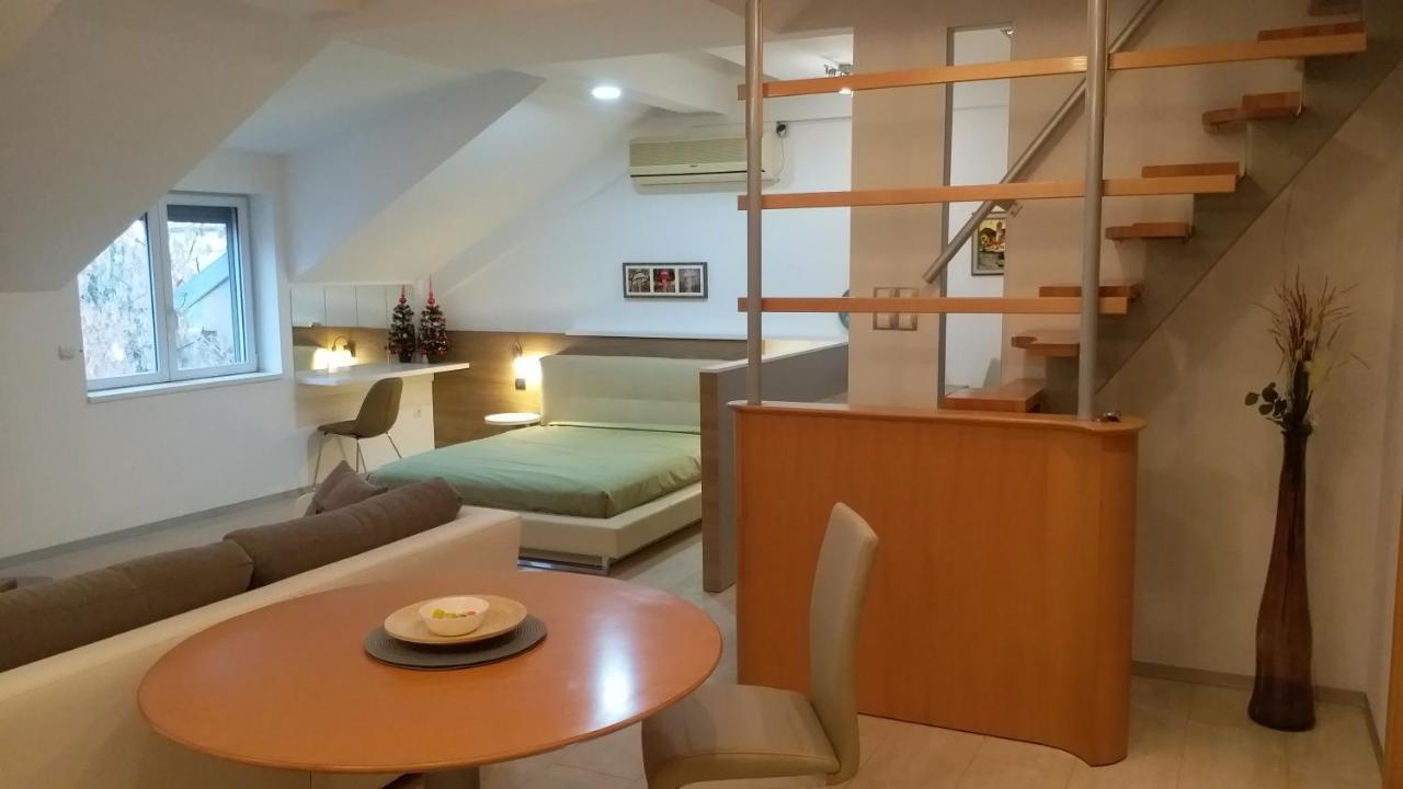 Appartamento Centar Lux Vrsac Esterno foto