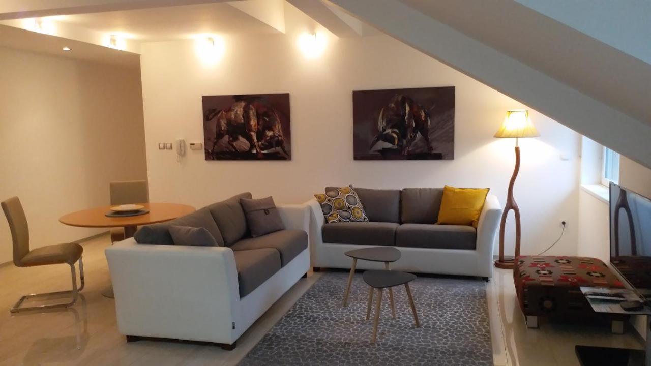 Appartamento Centar Lux Vrsac Esterno foto